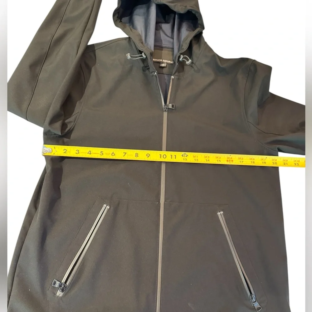 Banana Republic Classic Men's Black Zip Up Hooded Raincoat, Size M - Picture 7 of 11
